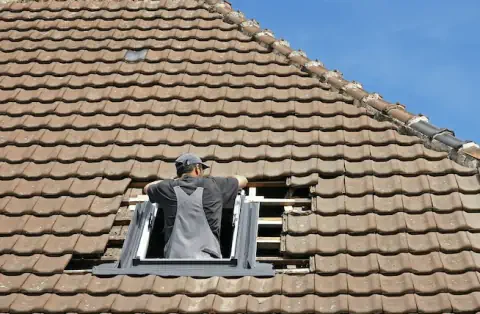 Pose de velux - Les Combes